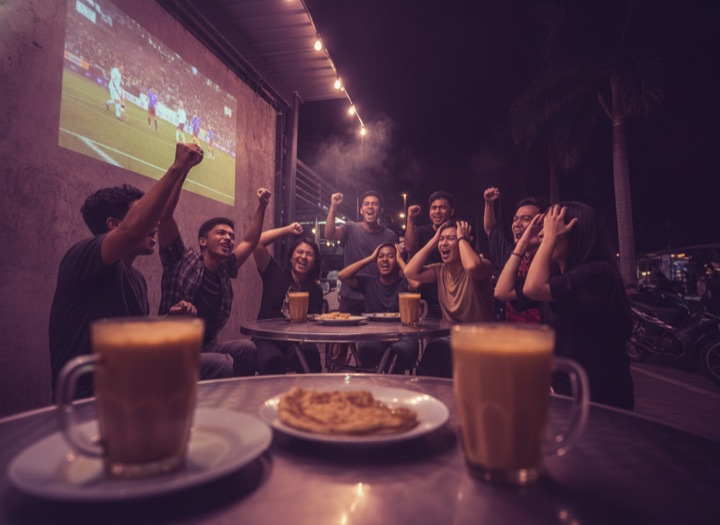 RJBET77 Sportsbook: Bet a Whole Match Day From the Phone in Your Hand